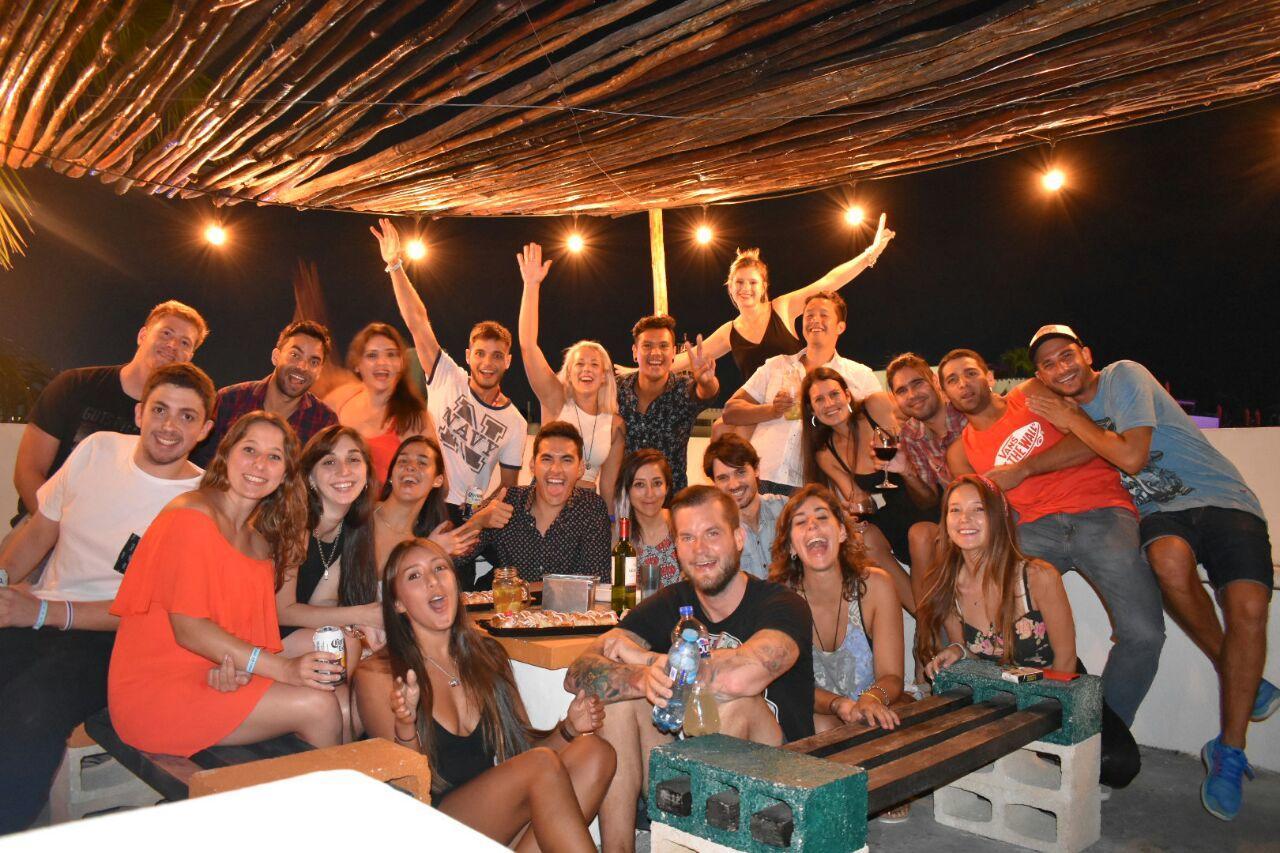 Izsla Hostel Playa Del Carmen Плая-дель-Кармен Экстерьер фото